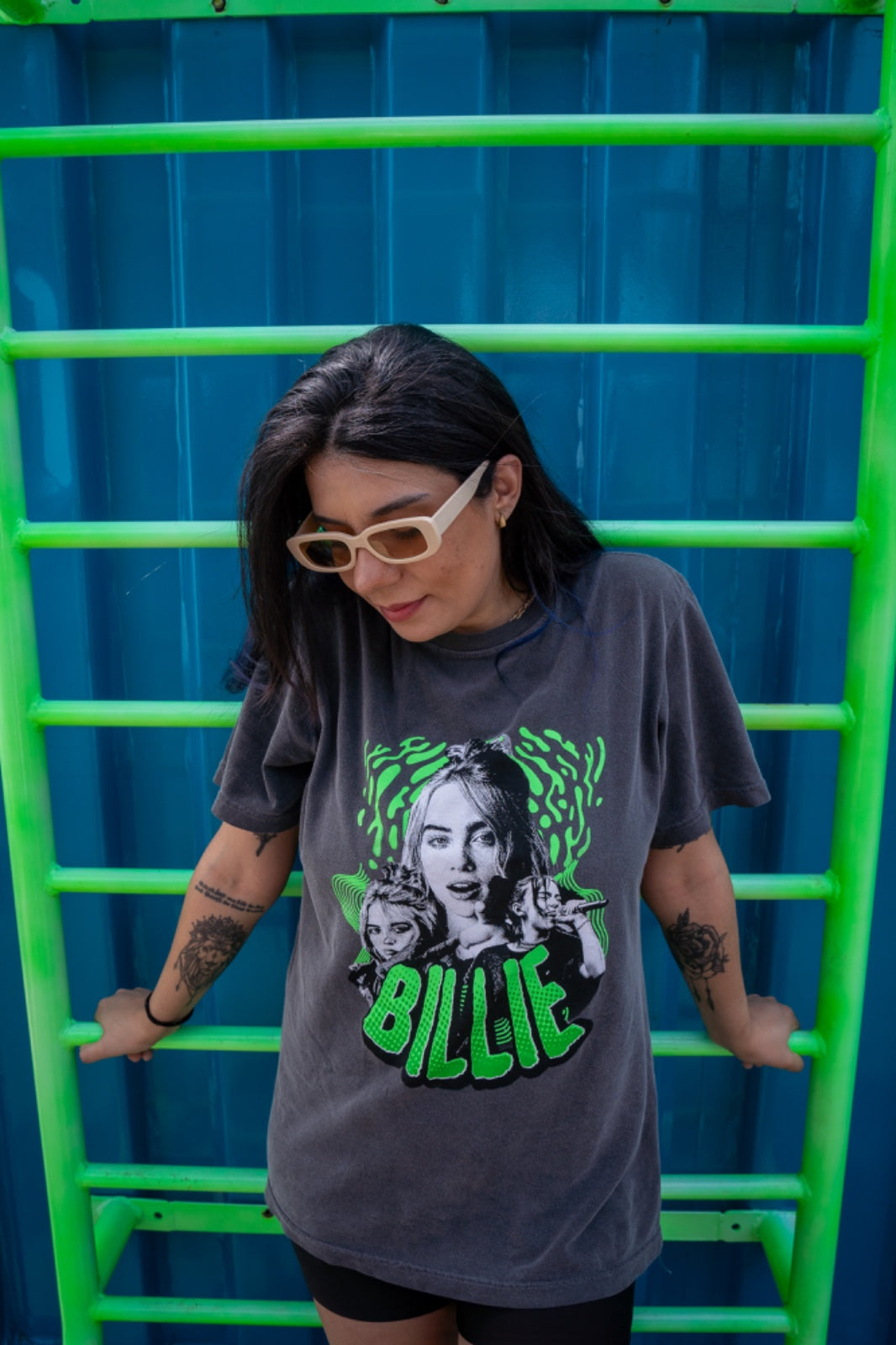 CAMISETA ESTONADA NEON BILLIE