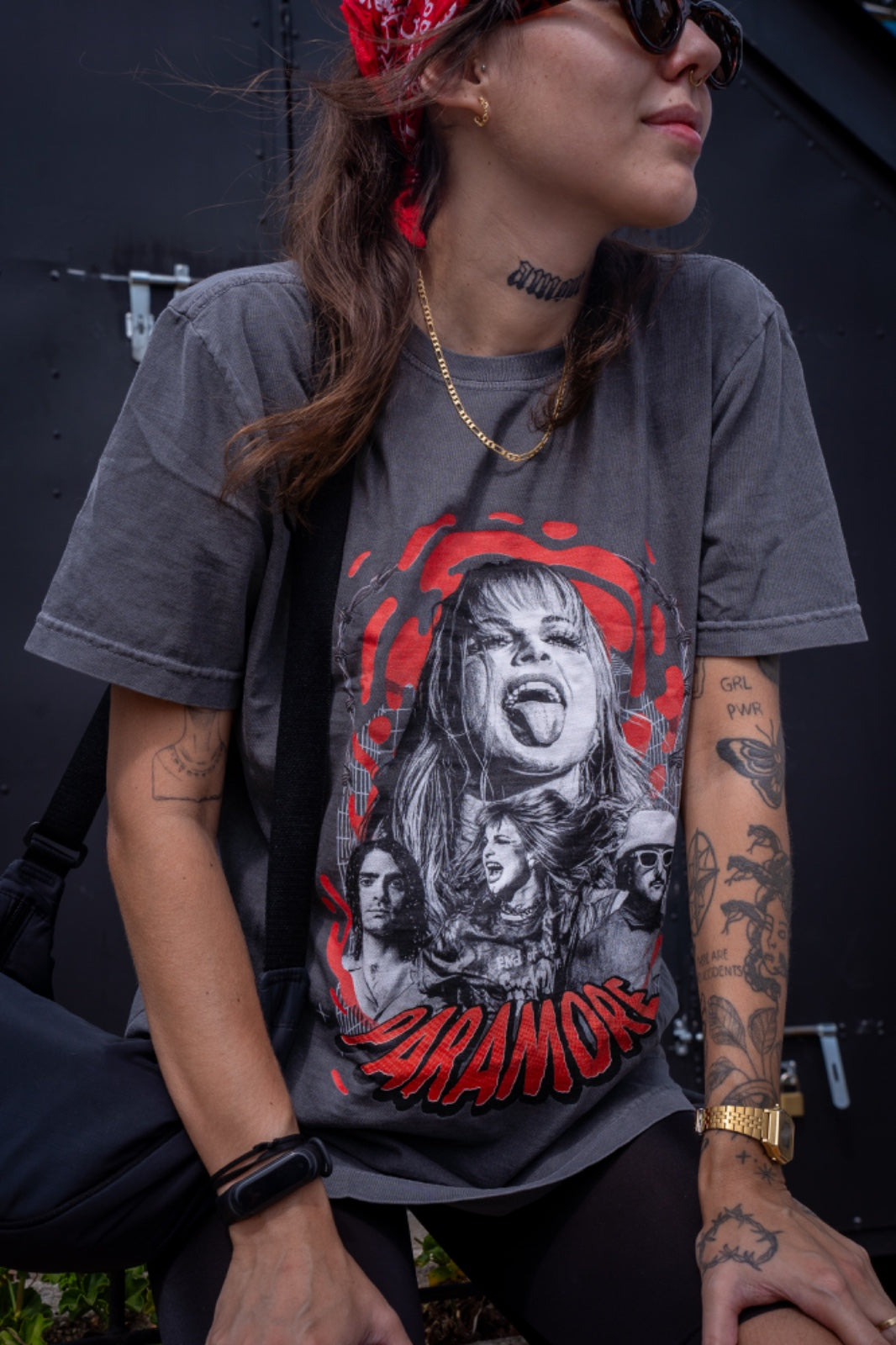 CAMISETA ESTONADA NEON PARAMORE